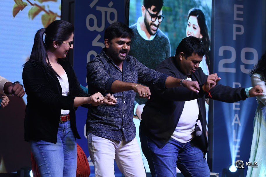 Mahanubhavudu-Movie-Pre-Release-Function